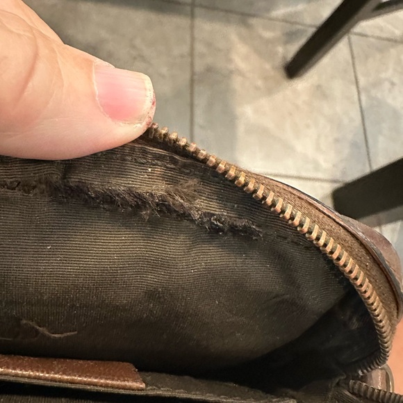 Gucci Beige/Brown GG Canvas Crossbody Bag - Picture 9 of 14